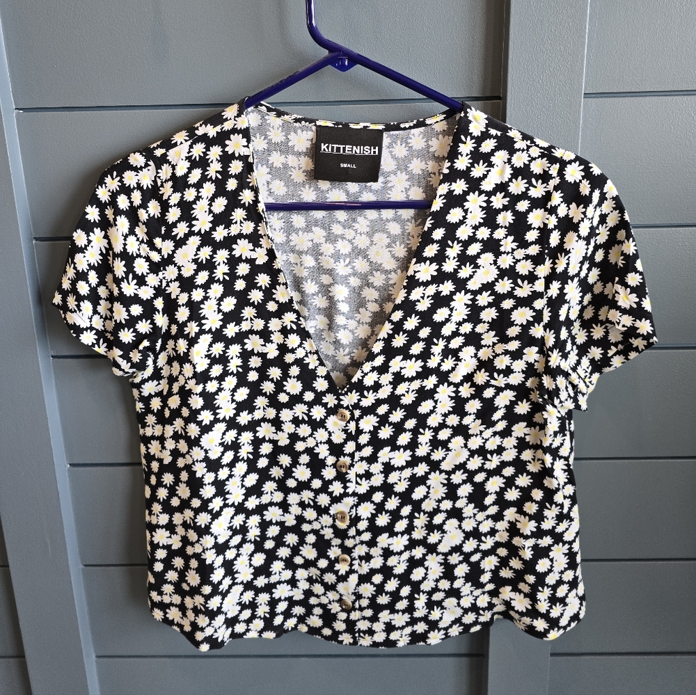 Kittenish Black Floral Women's Top